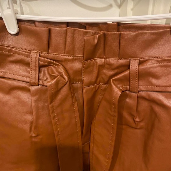 Nana Macs (hello miss) Faux leather shorts in carmel/tan - Picture 2 of 7